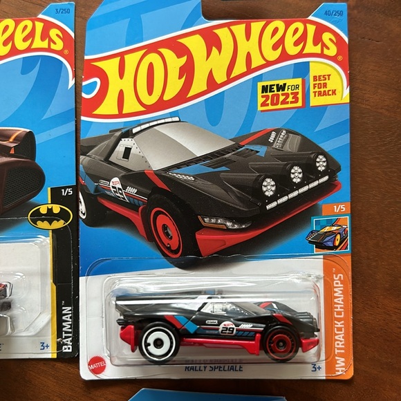 Set of 4 HotWheels - Picture 4 of 6